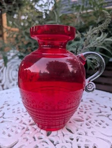 Mid Century Finland Riihimaki Kleopatra Tamara Aladin Red Glass Handled Vase - Picture 1 of 9