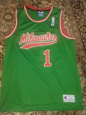 Unworn Large Oscar Robertson #1 Milwaukee Bucks Green NBA Basketball Jersey New - Image 1 of 3