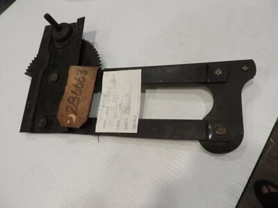 REGULADOR DE VENTANA STUDEBAKER LR 286663 / 1947 - 1948 LAND CRUISER NUEVO DE STOCK Foto 1 de 4