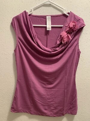 Camisa/blusa Avon flor de chiffon roxo/violeta (pequena) NOVA - Imagem 1 de 4