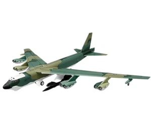 F Toys 1:300 B-52H Stratofortress - Progetto ciotola senior - Foto 1 di 6