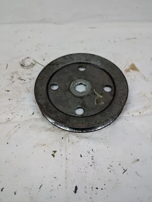 John Deere F620 240 245 260 265 285 320 325 335 345 Mower Deck Spindle Pulley - Image 1 of 4