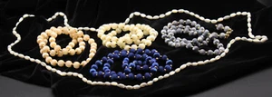 VINTAGE LOT OF 5 SATIN BEADS & GLASS BEADS NECKLACES NO MARKS  VERY NICE! - Picture 1 of 7