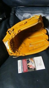 Mike Schmidt signed Franklin Baseball Glove JSA Certified - Picture 1 of 10
