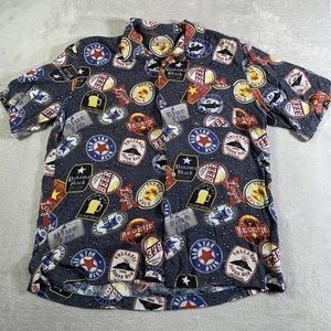 Camisa George Para Hombres Mediana Gris Piedra Etiqueta Cerveza Gráfico Rayón Botón Frontal - Imagen 1 de 9