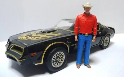 Excellent GreenLight 1977 Pontiac Firebird Trans Am 1/18 with Figure Set JAPAN - Image 1 of 4