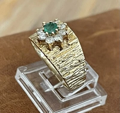 Anillo vintage de oro amarillo de 14k con diamantes y flores de esmeralda banda de cigarros talla 8,25 Foto 1 de 4
