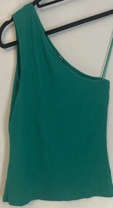 LADIES TU GREEN PRETTY ONE SHOULDER VEST SUMMER TOP SIZE 22 BNWT GIFT PRESENT - Picture 1 of 10