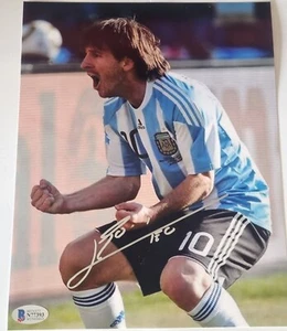 LIONEL MESSI HAND SIGNED 8X10 PHOTO COA - Bild 1 von 1