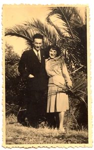 Portrait couple homme femme sous les palmiers -  Ancienne photo 1930 - 40 - Picture 1 of 1