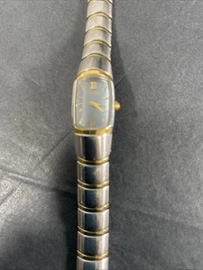 Vintage Seiko Women 2E20-0AB0 Classic Two Tone 14mm Quartz Analog Watch 6 1/2” - Picture 1 of 17