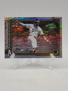 🔥 2025 TOPPS SERIES 1 LAWRENCE BUTLER #106 SILVER SANDGLITTER FOIL ATHLETICS - Picture 1 of 2