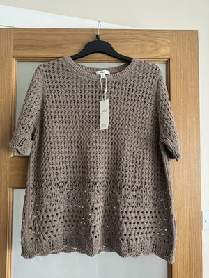 MARKS AND SPENCER SHORT SLEEVE JUMPER .. size XL....BNWTS - Image 1 of 4
