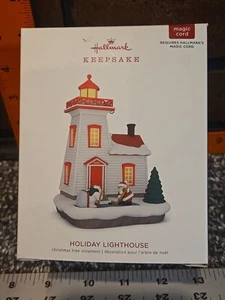 2018 Hallmark Keepsake Holiday Lighthouse Christmas Ornament #7 in Series - Picture 1 of 11