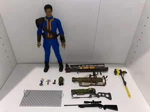 Fallout Sole Survivor Male 1/6 Figur  - Bild 1 von 9