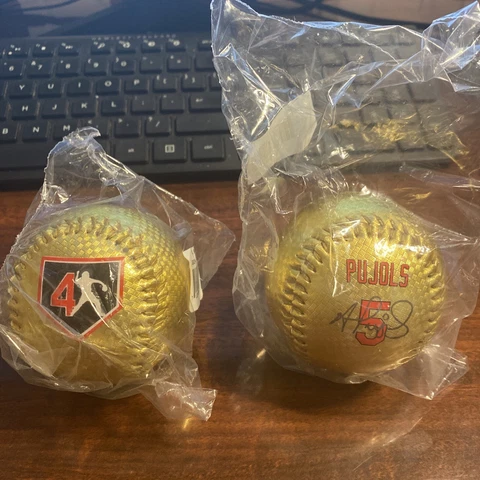 ST LOUIS CARDINALS Albert Pujols 700 HR & Yadi Molina final season gold baseball Cover