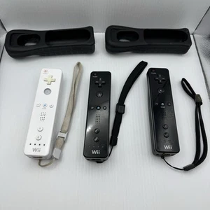 Nintendo Wii controller Black And White Remote Untested For Parts Or Repairs 721 - Picture 1 of 15