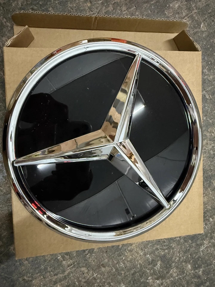 Front Chrome Grille 3D Star Emblem Fit For Mercedes-Benz W205 C300 C350 C63 AMG Foto 1 de 4