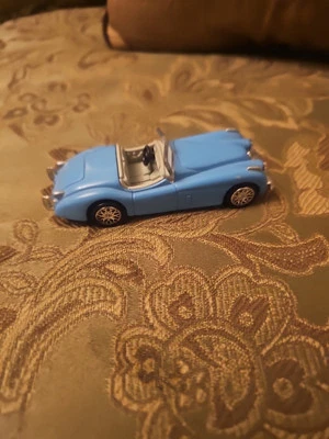 New Ray Diecast Jaguar XK 120  Roadster 1:43, no box - Image 1 of 4