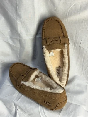 Chinelos femininos UGG® Willow Moc Toe - Castanha | Autêntico | Frete grátis EUA - Imagem 1 de 4