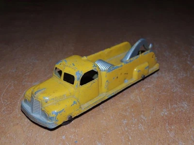 1940 年代 Tootsie 玩具黄色国际 K5 Wrecker 拖车 — 第 1/4 张图片