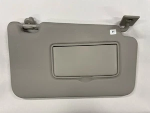 2018-2021 Nissan Kick Right Passenger Front Sun Visor Sunvisor Beige OEM - Bild 1 von 6