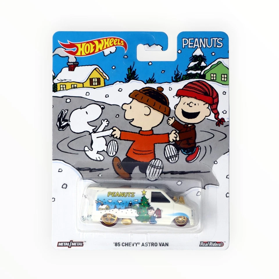 4 Hot Wheels Peanuts 85 Chevy Astro Van Greenbrier Sport Wagon 66 Dodge A100