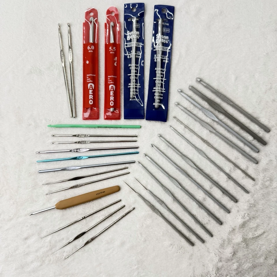 Vintage Made in England Knitting Needles Lot of 12 Pairs Mixed Sizes - Image 1 of 4