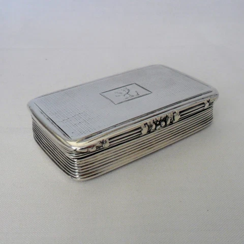 Solid Silver Snuff Box, Birmingham 1835, 63 grams Cover