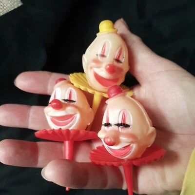Toppers para pasteles HAPPY CLOWN de plástico vintage de 3 piezas, ROJO, AMARILLO de WILTON  Foto 1 de 4