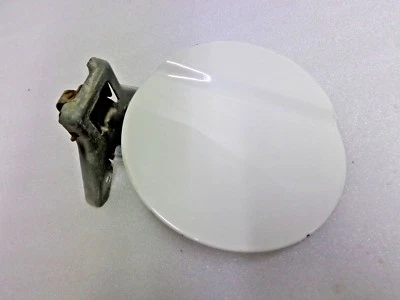 2009 SATURN OUTLOOK КРЫШКА ДВЕРИ ТОПЛИВНОГО БАКА OEM #47D - Изображение 1 из 4