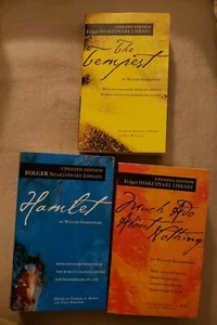 Lots of 3 Hamlet by William Shakespeare Folger Edition +BONUS Cliffs Notes - Picture 1 of 1