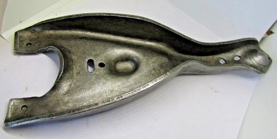 Вилка сцепления Dorman 14566 для коробок передач 1976-87 AMC и Jeep CJ5 CJ7 AX4/AX5 - Изображение 1 из 2