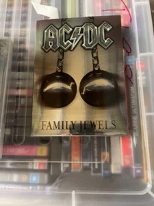 AC/DC: FAMILY JEWELS very good condition dvd rare oop t6060 - Picture 1 of 2