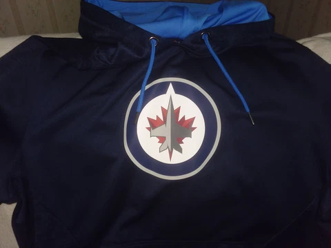 Winnipeg Jets Pullover XL Hoodie Majestic New withTag Cover