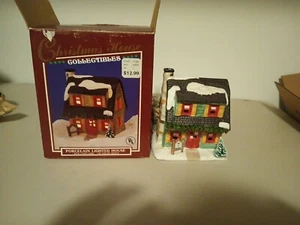 CAMA Y DESAYUNO Iluminado De Colección Casa de Navidad Coleccionables Village Woolworth - Imagen 1 de 8