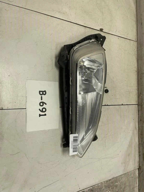 2013 HYUNDAI SANTA FE SPORT SWB ПЕРЕДНЕЙ ПРАВОЙ ПАССАЖИРСКОЙ СТОРОНЕ ПРОТИВОТУМАННАЯ ЛАМПА OEM + - Изображение 1 из 4