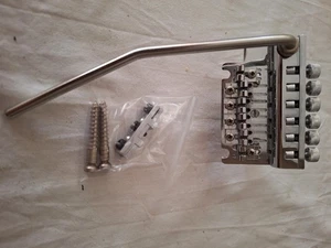 Älteres Tremolo von Rockinger für E-Gitarre, komplettes System, gebraucht - Bild 1 von 4