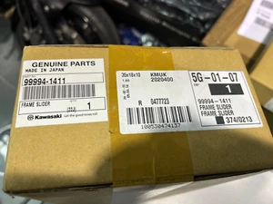 OEM GENUINE KAWASAKI Z1000SX NINJA SX FRAME PROTECTION SLIDERS KIT 99994-1411 - Picture 1 of 2
