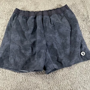 Vuori Shorts Mens Medium Gray Palm Trees Camo Athletic Lined Gym Training - Picture 1 of 9