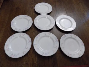 Vtg Lot 7 Pfaltzgraff Wyndham 8.25" Dessert Salad Plates Pink Flowers Floral Set - Picture 1 of 9