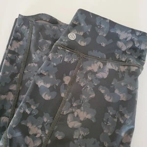 Z by Zella Youth Yoga Pants with Pocket Size L (10/12)- Excellent Condition - Picture 1 of 6
