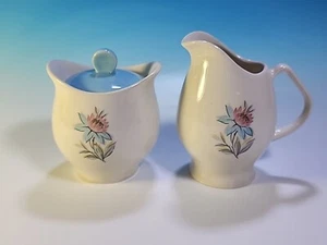 VINTAGE STEUBENVILLE FAIRLANE PATTERN CREAM AND SUGAR SET WITH LID MCM - Picture 1 of 5