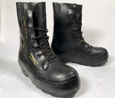 Bota Mickey Mouse vintage 1983 Bata militar clima frío extremo para hombre talla 7R Foto 1 de 4