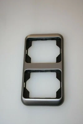 Busch & Jäger alpha nea 2-fach Rahmen senkrecht in platin  - Bild 1 von 2