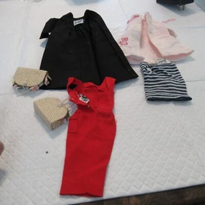 VINTAGE BARBIE ACCESSORIES CIRCA 1960'S LOT 6 PIECES OF DOLL CLOTHING BARBIE - Picture 1 of 8