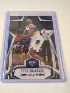 2019 Panini Chronicles Basketball Zion Williamson #699 RC - Picture 1 of 2