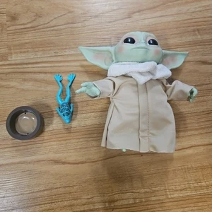 The Mandalorian The Child Baby Yoda Star Wars Talking Plush Hasbro F1115  - Picture 1 of 2