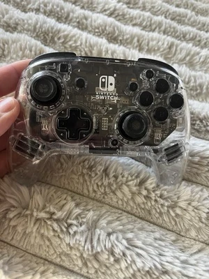 Nintendo Switch Pro Controller Wired Great Condition Tested Working Used - Image 1 of 2