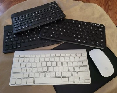 Three Bluetooth Wireless Keyboards in Excellent Condition, Mouse and Pad not... - Bild 1 von 4